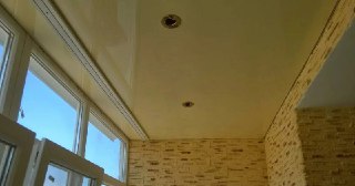 Натяжной потолок на балкон Усть-Кут, цена 6147 руб.